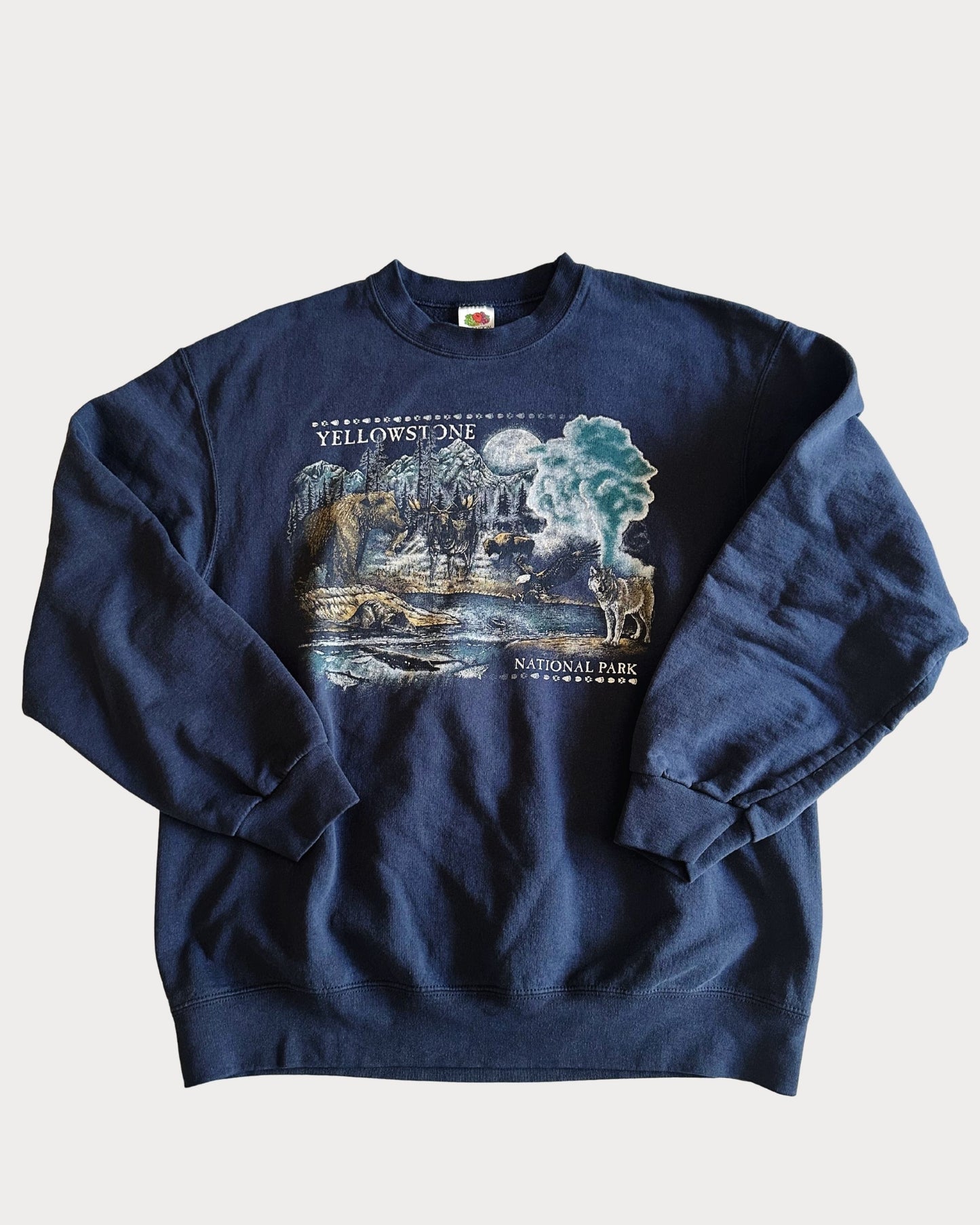 Vintage Yellowstone National Park Crewneck Size Large