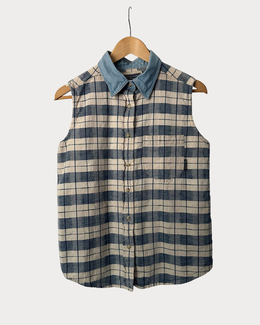 VTG Erika Classics Plaid & Denim Sleeveless Blouse (Medium)